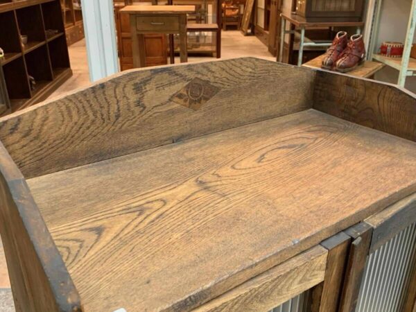 モールガラスの小さな収納棚