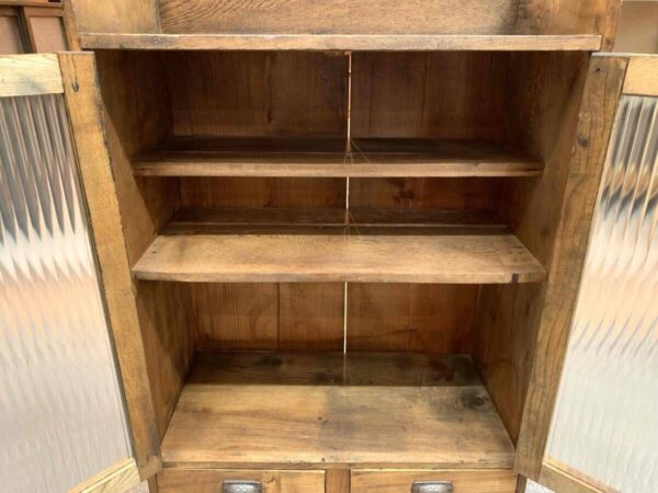 モールガラスの小さな収納棚