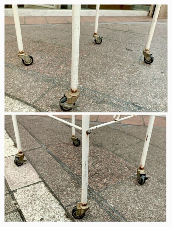 レトロな柄がかわいいワイヤーワゴン