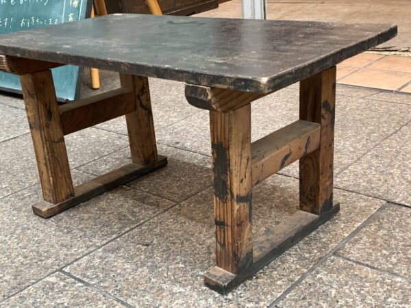 習字教室で使われていた机