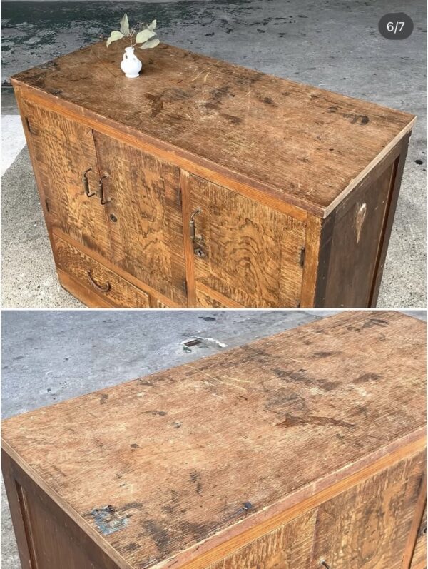 小さくてシンプルなローボード