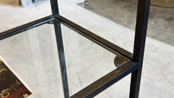 真鍮フレームのかわいい陳列棚