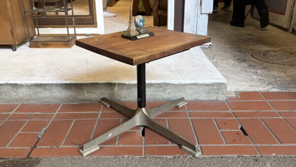 img_3128 天板がくるくる回るレトロかわいいテレビ台 机