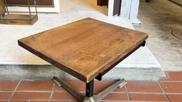 img_3130 天板がくるくる回るレトロかわいいテレビ台 机