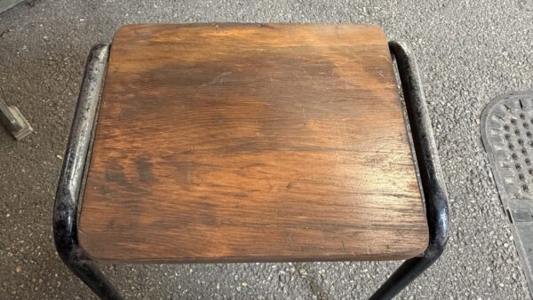 縫製工場のスツール　② アンティーク