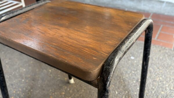 縫製工場のスツール　② アンティーク