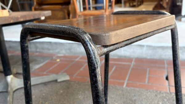 縫製工場で使われていたスツール① アンティーク