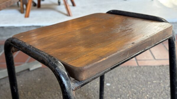 縫製工場で使われていたスツール① アンティーク
