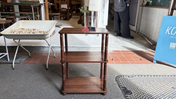 昭和レトロな飾り棚　