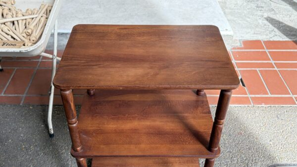 昭和レトロな飾り棚　