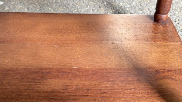 昭和レトロな飾り棚　