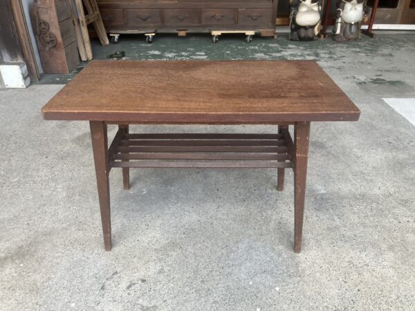 落ち着いたら木味のテーブル　古道具